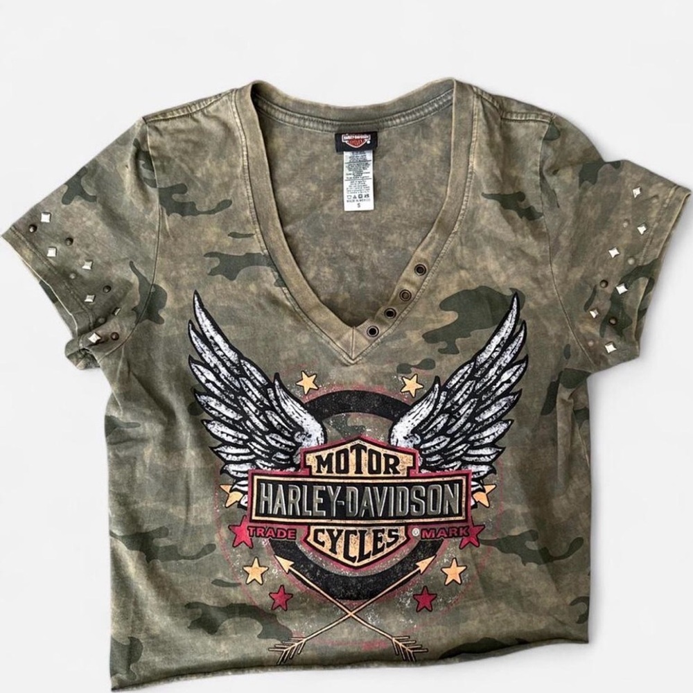 Harley Davidson camo cropped tee with studded sleeves